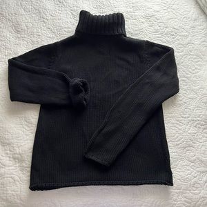 BANANA REPUBLIC- Cute soft Sweater